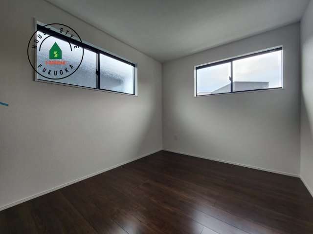 糟屋郡宇美町宇美中央1丁目第3-6棟(6号棟)の子供部屋|柔らかい陽光が差し込む明るいお部屋を演出する設計。彩光の取れる窓が気持ちの良いお部屋を創り上げます。