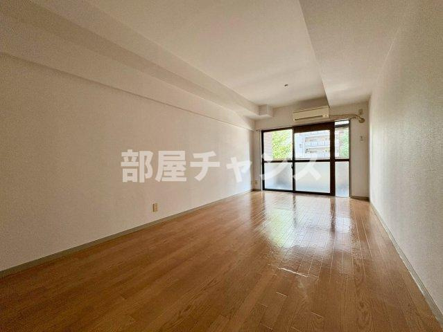 メゾンドール上泉の居間・リビング