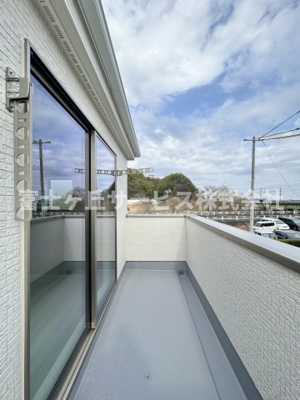 【バルコニー】 | 静岡市清水区興津東町 新築一戸建て 1号棟 | 陽当たり良好なバルコニーです