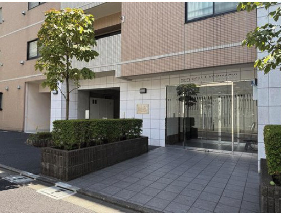 ★仲介手数料半額★デュオ・スカーラ麹町（小規模事務所相談可能）のエントランス