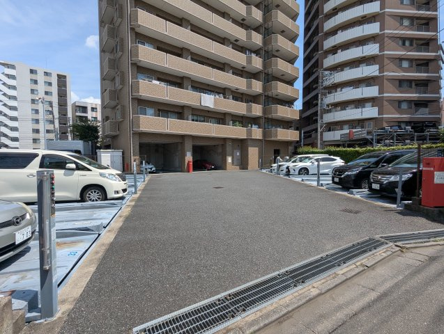 ダイアパレス向島百花園Ⅱの駐車場