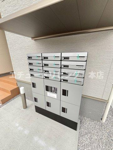 リーブルファイン新座大和田2号棟のロビー|宅配BOX