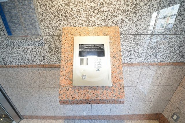 ランドマークシティ大阪城南のセキュリティ|ランドマークシティ大阪城南　エントランスオートロック