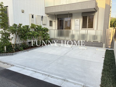 【駐車場】 | Four-square