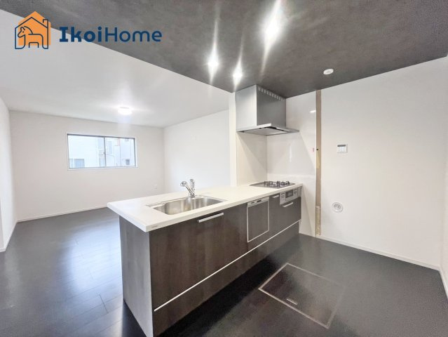 明石市魚住町清水　新築のキッチン|【ホームページに現地動画掲載中】●年中無休：当日予約可●ハンドシャワーのついた水栓。浄水器一体型！