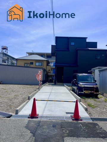 明石市野々上1丁目　新築の駐車場|【ホームページに現地動画掲載中】●年中無休：当日予約可●駐車場2～3台可能。幅広めで駐輪スペースにも