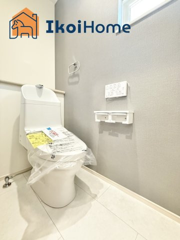 明石市大久保町八木第2　7号棟　新築戸建のトイレ|【ホームページに現地動画掲載中】●年中無休：当日予約可●ウォシュレット、暖房便座、脱臭機能も標準装備