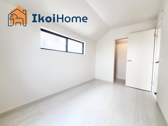 明石市太寺大野町１期　全３棟　１号棟　新築戸建の寝室|●年中無休：当日予約可●注意。カーテン・カーテンレールは付いておりません。弊社にご相談ください。