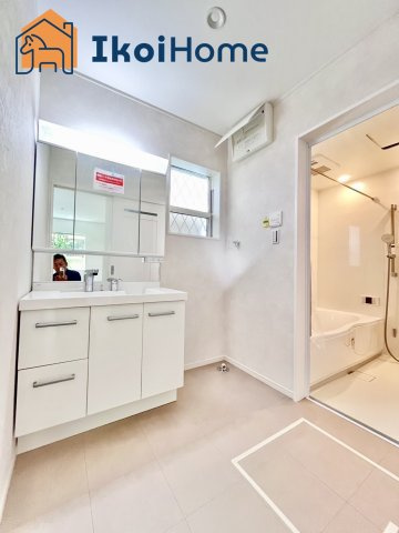 明石市朝霧町3丁目　新築戸建の洗面所|【ホームページに現地動画掲載中】●年中無休：当日予約可●洗濯パン未設置。約5000〜15000円で可