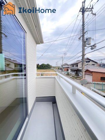 明石市大久保町松陰6期　1号棟のバルコニー|【ホームページに現地動画掲載中】●年中無休：当日予約可●陽当り良好のバルコニー♪屋根は８万円～設置可