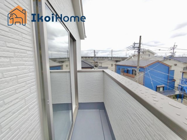 明石市二見町東二見　新築一戸建　のバルコニー|【ホームページに現地動画掲載中】●年中無休：当日予約可●屋根は８万円～バルコニー設置できます。