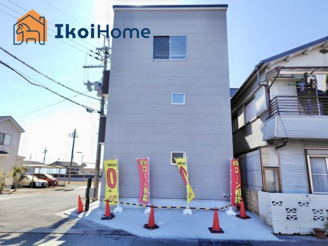 明石市二見町東二見　新築の駐車場|●年中無休：見学時間9:00～20:00・当日予約可●1台駐車が可能です。駅も近いので十分です！