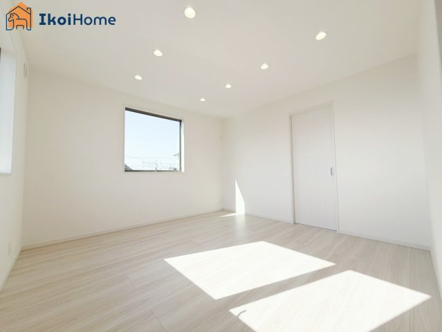 明石市野々上1丁目　新築戸建の内装|【ホームページに現地動画掲載中】●年中無休：当日予約可●全室２面採光で明るいです。収納も充実してます