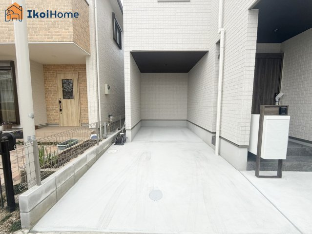 明石市野々上1丁目　新築戸建の駐車場|【ホームページに現地動画掲載中】●年中無休：当日予約可●駅近ながらお車1台駐車駐車可能です！