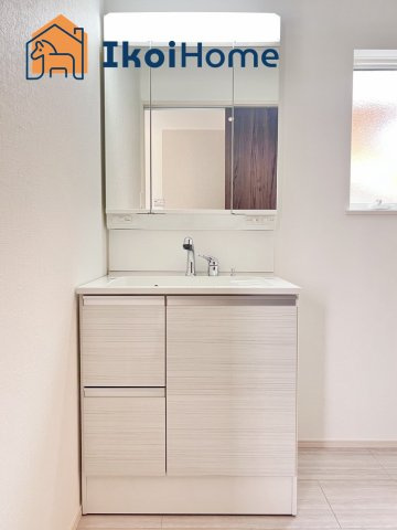 明石市藤江　新築戸建　全4区画　第1号地の洗面所|【ホームページに現地動画掲載中】●年中無休：当日予約可●追加で収納棚等を付けると大変便利です。