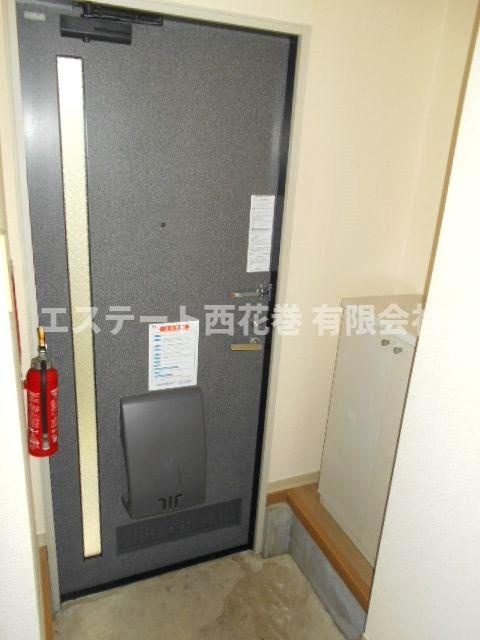 コート・ハイネスDの玄関