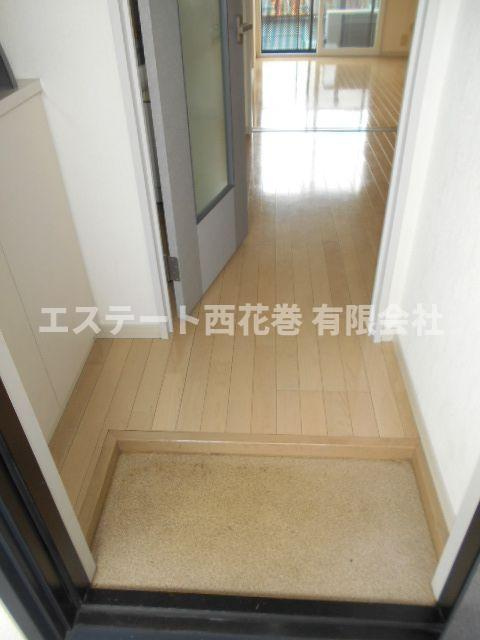 コート・ハイネスDの玄関