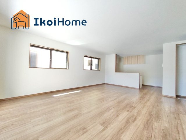 明石市西朝霧丘　新築戸建　B棟の居間・リビング|【ホームページに現地動画掲載中】●年中無休：当日予約可●生活施設が周辺に充実した暮らしやすい住宅街