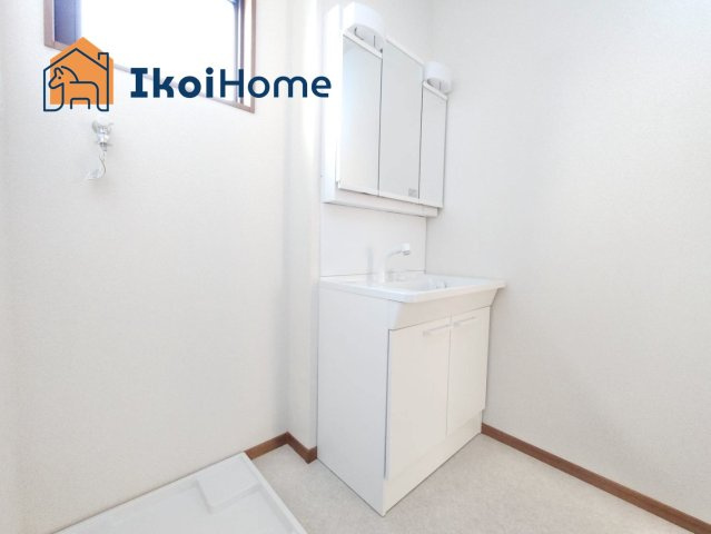 明石市西朝霧丘　新築戸建　B棟の浴室|【ホームページに現地動画掲載中】●年中無休：当日予約可●明るい洗面所でスッキリとした空間です。