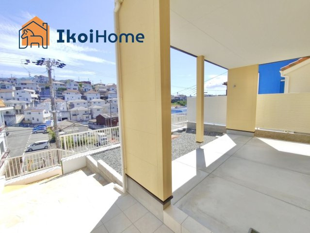 明石市西朝霧丘　新築戸建　B棟のバルコニー|【ホームページに現地動画掲載中】●年中無休：当日予約可●最短10分で指定場所へお迎えに向かいます！