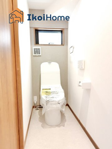 明石市西朝霧丘　新築戸建　A棟のトイレ|【ホームページに現地動画掲載中】●年中無休：当日予約可●1階・2階ウォッシュレット付のお手洗いです