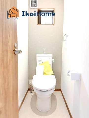 明石市西朝霧丘　新築戸建　A棟のトイレ|【ホームページに現地動画掲載中】●年中無休：当日予約可●ウォシュレット、暖房便座標準装備。