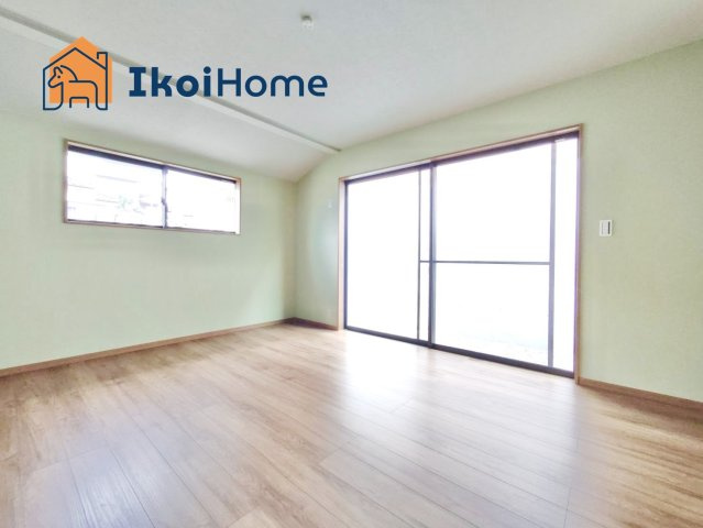 明石市西朝霧丘　新築戸建　A棟の子供部屋|【ホームページに現地動画掲載中】●年中無休：当日予約可●「遮熱Ｌｏｗ−ｅ複層硝子入り窓」ペアガラス