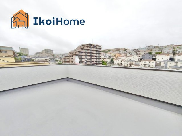 明石市西朝霧丘　新築戸建　A棟のバルコニー|【ホームページに現地動画掲載中】●年中無休：当日予約可●住戸からの眺望！陽当り・通風良好です。