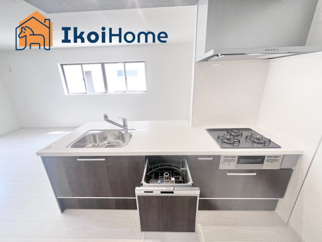 明石市東野町1期2号棟　新築戸建のキッチン|【ホームページに現地動画掲載中】●年中無休：当日予約可●食洗機付きのですのでとても便利です！