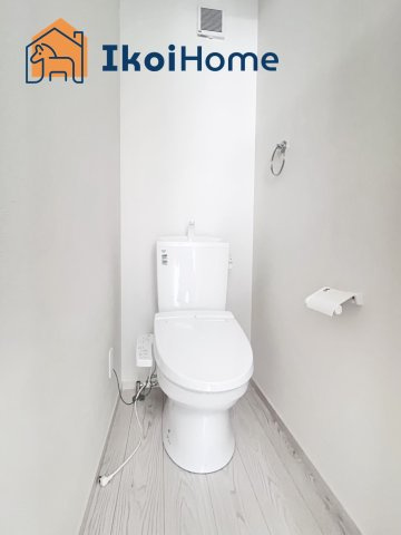 明石市東野町1期2号棟　新築戸建のトイレ|【ホームページに現地動画掲載中】●年中無休：当日予約可●ウォッシュレット付のお手洗い。節水タイプです