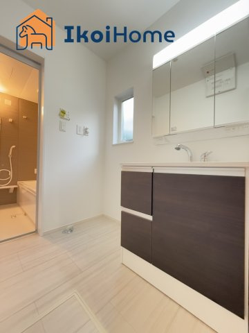 明石市第12大久保町山手台2丁目　2号棟　新築戸建の洗面所|【ホームページに現地動画掲載中】●年中無休：当日予約可●洗濯パン未設置。設置依頼等も承っております