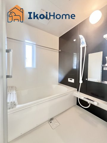 明石市大久保町松陰第8　1号棟　新築戸建の浴室|●年中無休：当日予約可●小窓ございますので通気・換気良好です。清潔な空間を保っていただけます。