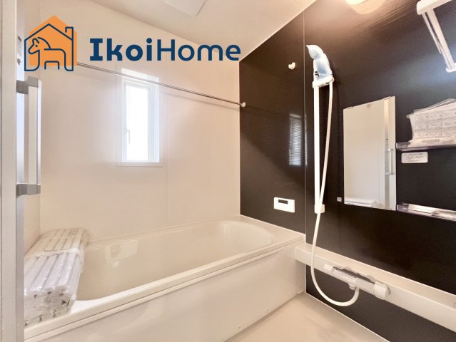 明石市大久保町松陰第8　1号棟　新築戸建の浴室|●年中無休：当日予約可●浴槽は広く、足を伸ばしてゆったりとご入浴いただけます。