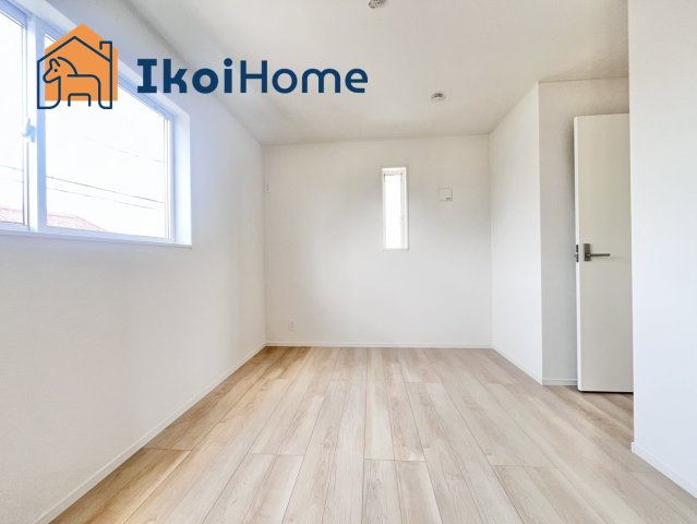 明石市大久保町松陰第8　1号棟　新築戸建の内装|●年中無休：当日予約可●全居室ペアガラス標準装備。一般の窓ガラスに比べ、２倍の断熱効果があります。