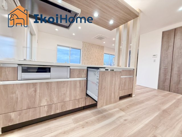 明石市大久保町西脇　新築戸建のキッチン|【ホームページに現地動画掲載中】●年中無休：当日予約可●シンクは傷や汚れが付きにくい静音仕様