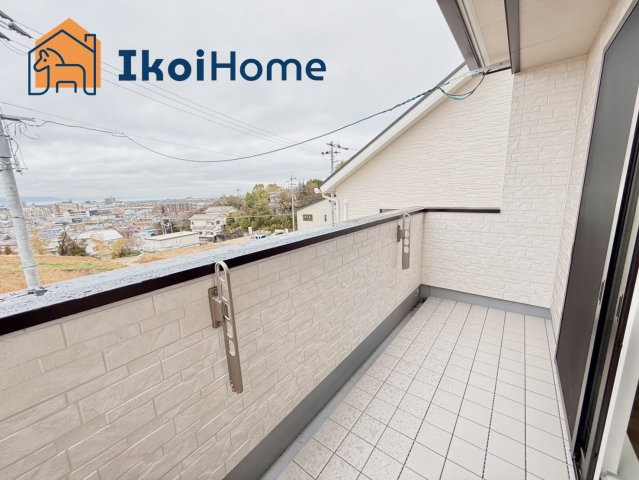 明石市大久保町西脇　新築戸建のバルコニー|【ホームページに現地動画掲載中】●年中無休：当日予約可●南向きバルコニーで陽当り良好♪