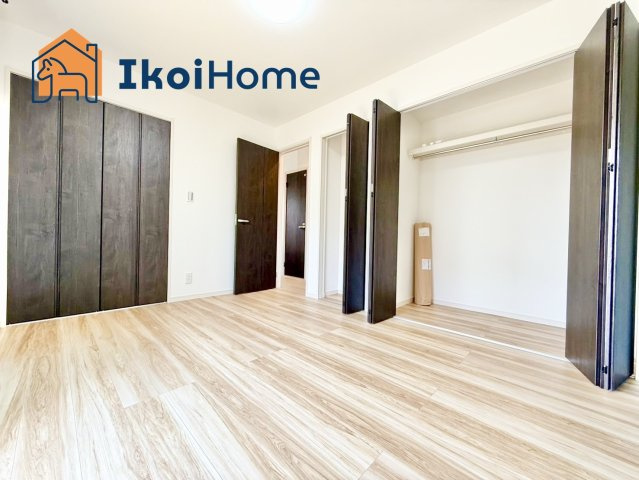 明石市魚住町西岡　新築戸建の子供部屋|【ホームページに現地動画掲載中】●年中無休：当日予約可●約２万円前後で全窓にカーテンレール設置可能！