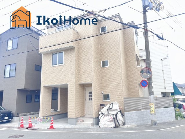 明石市魚住町清水25期　新築戸建のエントランス|●年中無休：当日予約可●西区、垂水区、明石市初。弊社は契約前に新築戸建の住宅診断を無料で行っています