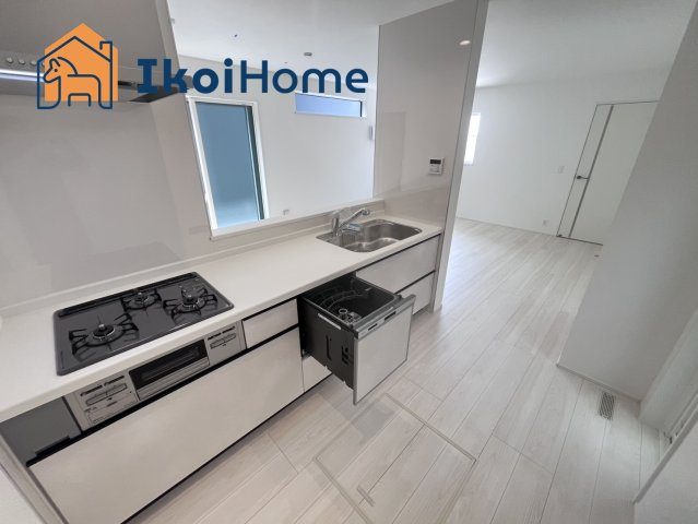 明石市朝霧台24－1期　1号棟　新築戸建のキッチン|【ホームページに現地動画掲載中】●年中無休：当日予約可●食洗機付きのキッチンになります。