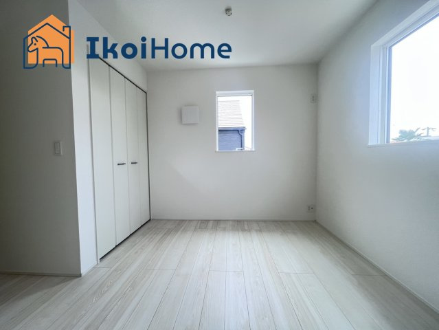 明石市朝霧台24－1期　1号棟　新築戸建の子供部屋|【ホームページに現地動画掲載中】●年中無休：当日予約可●収納が多く季節ものの家電も収納できます。