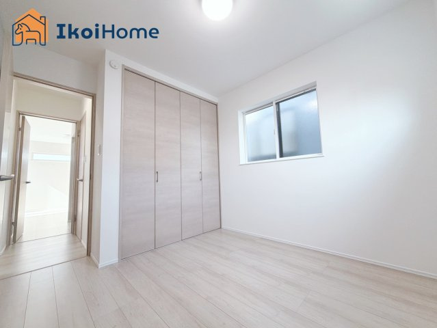 明石市東朝霧丘　4号棟　新築戸建の内装|【ホームページに現地動画掲載中】●年中無休：当日予約可●収納が多く季節ものの家電も収納可能