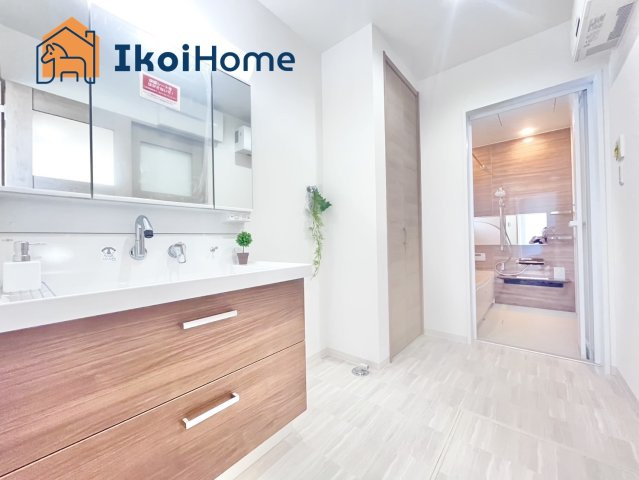 明石市東朝霧丘　4号棟　新築戸建の洗面所|施工例　●年中無休：当日予約可●洗濯パンがついていません。5000〜15000円前後です