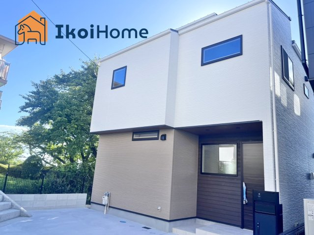 明石市東朝霧丘　4号棟　新築戸建のエントランス|～ご見学に関して～平日や夜間でもご案内可能。決まったお時間で身動きが取れない方も臨機応変に対応します