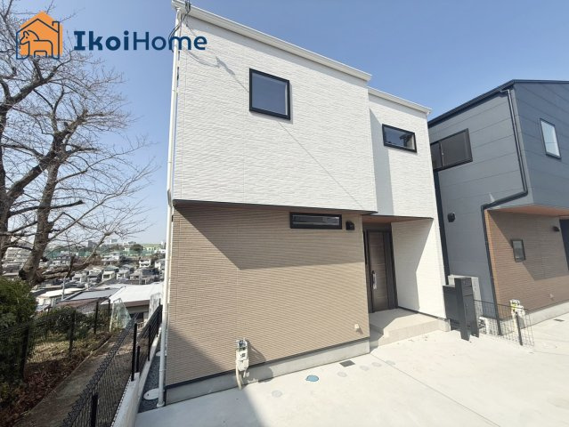 明石市東朝霧丘　4号棟　新築戸建のエントランス|【ホームページに現地動画掲載中】●年中無休：当日予約可●屋上にはテラスがございます！