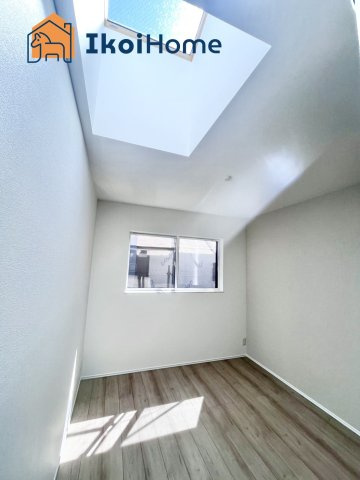 明石市東朝霧丘　3号棟　新築戸建のその他|【ホームページに現地動画掲載中】●年中無休：当日予約可●トップライト付の明るいお部屋♪