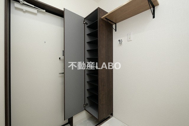 エスティライフ難波西の玄関