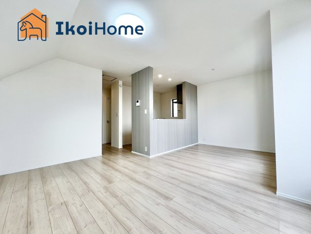 明石市東朝霧丘　新築戸建　３期の居間・リビング|【ホームページに現地動画掲載中】●年中無休：当日予約可●LDK15.87帖になります。2面採光！