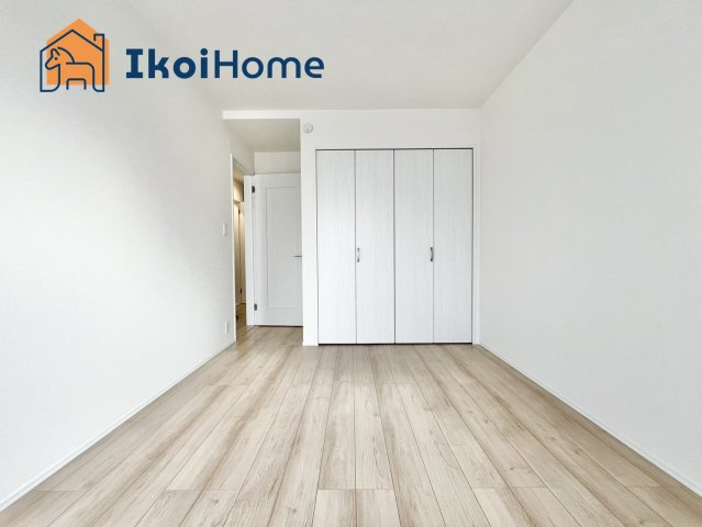 明石市東朝霧丘　新築戸建　３期の寝室|【ホームページに現地動画掲載中】●年中無休：当日予約可●オプションでフローリング強化コーティング有