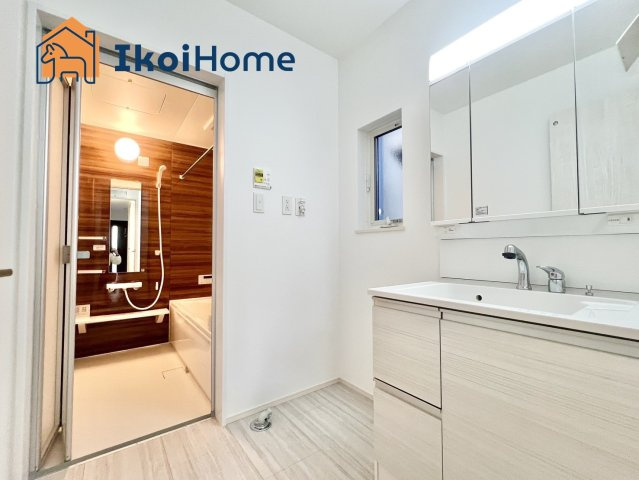 明石市中朝霧丘　新築一戸建の洗面所|【ホームページに現地動画掲載中】●年中無休：当日予約可●洗濯機を置く洗濯パンがついていません。