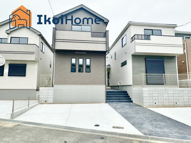 明石市大久保町高丘５丁目2期　2号棟　新築戸建の前面道路含む現地写真|物件・当店の最寄駅まで無料送迎！最短10分で指定場所へお迎えに向かいます！まずはお問い合わせください